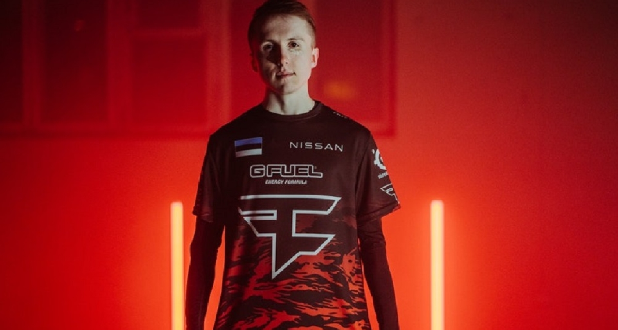 Zoom三杀格温全场乱剪 大哥两遭单杀炸线 乐言队1-0Uzi队