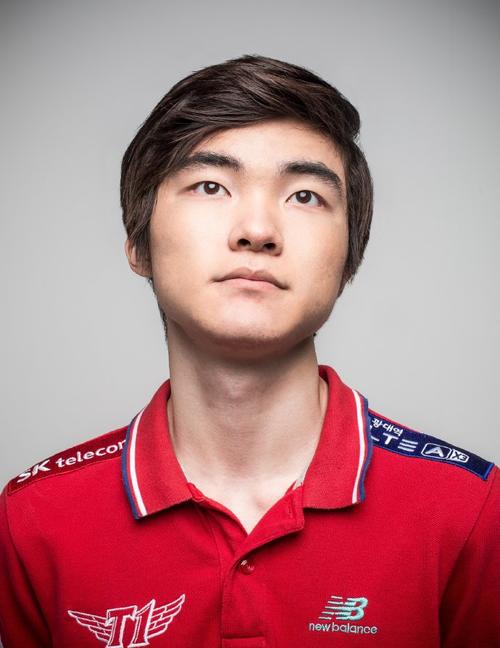 RNG公布夏季赛名单，新上单的名字亮了！