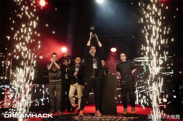 在VALORANT中领取2025年骄傲月奖励的代码